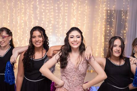 Fotografia Debutante
Tabasco Produções
Village Vip´s'