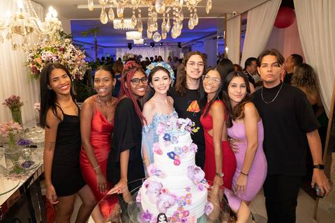 Fotografia Debutante
Tabasco Produções
Village Vip´s'