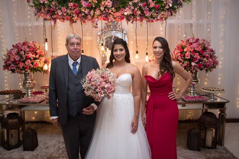 Fotografia de Casamento
Tabasco produções
Monet Casa de Festas'