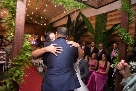 Fotografia de Casamento
Tabasco produções
Monet Casa de Festas'