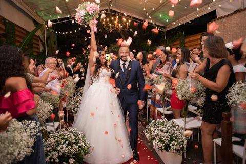 Fotografia de Casamento
Tabasco produções
Monet Casa de Festas'