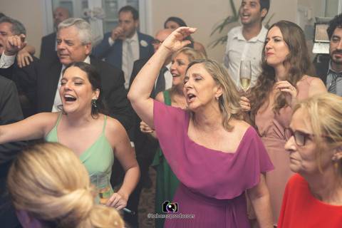 Fotografia de Casamento
Tabasco Produções
Paróquia Nossa Senhora da Paz
Casa Nani em Botafogo'