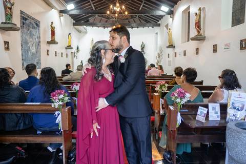 Fotografia de Casamento
Capela Santo Cristo dos Milagres
Hotel Windsor
Filmagem de casamento
Tabasco Produções'