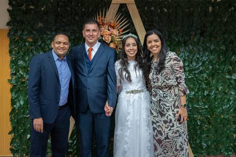 Casamento da Maria Eugênia e Regis
Tabasco Produções
Igreja Universal
Fotografia de Casamento
Fotógrafo de Casamento'
