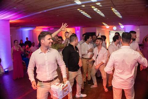 Casamento da Lúcia e Marcelo
Praia do Leblon e AABB RJ
Tabasco Produções
Fotografia de Casamento
Fotógrafo Profissional'