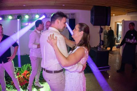 Casamento da Lúcia e Marcelo
Praia do Leblon e AABB RJ
Tabasco Produções
Fotografia de Casamento
Fotógrafo Profissional'