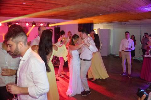 Casamento da Lúcia e Marcelo
Praia do Leblon e AABB RJ
Tabasco Produções
Fotografia de Casamento
Fotógrafo Profissional'