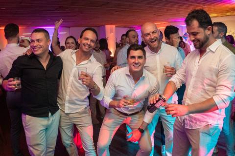 Casamento da Lúcia e Marcelo
Praia do Leblon e AABB RJ
Tabasco Produções
Fotografia de Casamento
Fotógrafo Profissional'