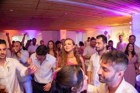 Casamento da Lúcia e Marcelo
Praia do Leblon e AABB RJ
Tabasco Produções
Fotografia de Casamento
Fotógrafo Profissional'