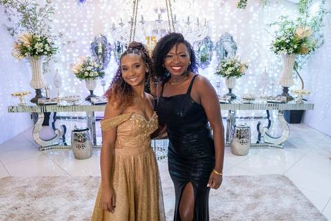 15 Anos da Isabela
Tabasco Produções
Espaço Luz
Fotografia de 15 anos
Fotografia de Debutante
Fotógrafo Profissional'