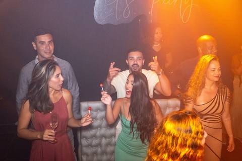 15 Anos da Debutante Maria Clara
Fotografia de 15 Anos
Fotografia de Debutante
Tabasco Produções
Espaço Rio Lounge
'