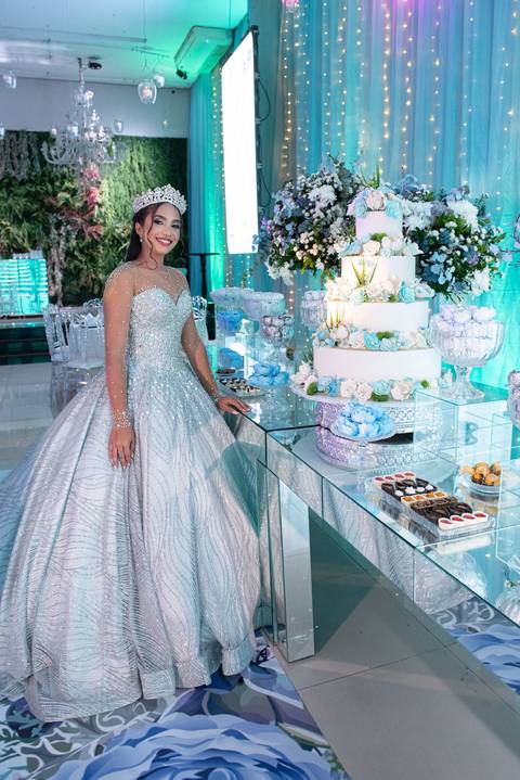 15 Anos da Debutante Maria Clara
Fotografia de 15 Anos
Fotografia de Debutante
Tabasco Produções
Espaço Rio Lounge
'