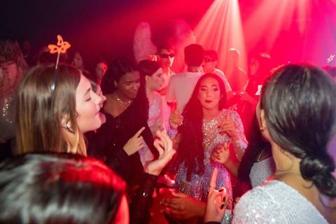 15 Anos da Debutante Maria Clara
Fotografia de 15 Anos
Fotografia de Debutante
Tabasco Produções
Espaço Rio Lounge
'