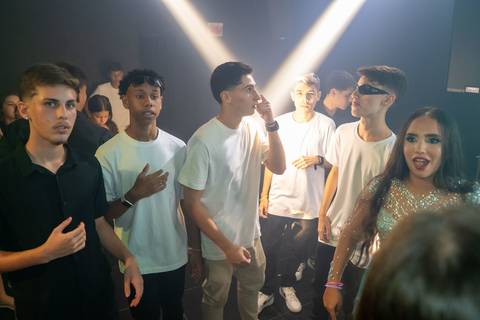 15 Anos da Debutante Maria Clara
Fotografia de 15 Anos
Fotografia de Debutante
Tabasco Produções
Espaço Rio Lounge
'