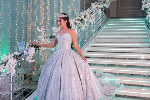 15 Anos da Debutante Maria Clara
Fotografia de 15 Anos
Fotografia de Debutante
Tabasco Produções
Espaço Rio Lounge
'