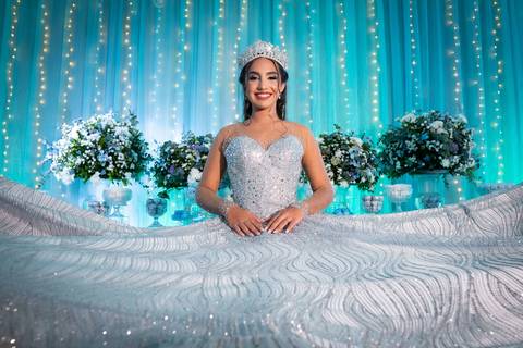 15 Anos da Debutante Maria Clara
Fotografia de 15 Anos
Fotografia de Debutante
Tabasco Produções
Espaço Rio Lounge
'