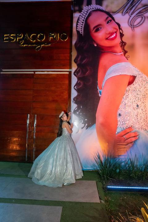 15 Anos da Debutante Maria Clara
Fotografia de 15 Anos
Fotografia de Debutante
Tabasco Produções
Espaço Rio Lounge
'