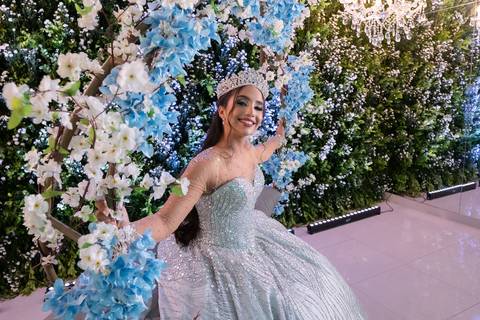 15 Anos da Debutante Maria Clara
Fotografia de 15 Anos
Fotografia de Debutante
Tabasco Produções
Espaço Rio Lounge
'