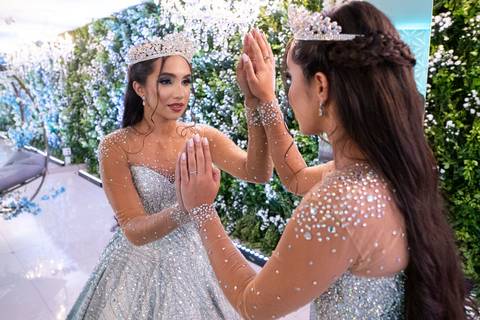 15 Anos da Debutante Maria Clara
Fotografia de 15 Anos
Fotografia de Debutante
Tabasco Produções
Espaço Rio Lounge
'