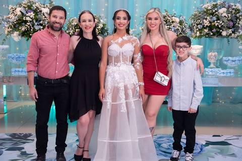 15 Anos da Debutante Maria Clara
Fotografia de 15 Anos
Fotografia de Debutante
Tabasco Produções
Espaço Rio Lounge
'