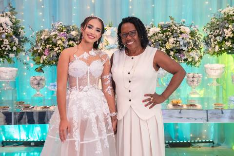 15 Anos da Debutante Maria Clara
Fotografia de 15 Anos
Fotografia de Debutante
Tabasco Produções
Espaço Rio Lounge
'