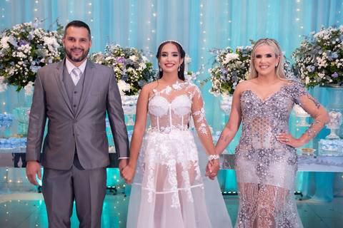 15 Anos da Debutante Maria Clara
Fotografia de 15 Anos
Fotografia de Debutante
Tabasco Produções
Espaço Rio Lounge
'