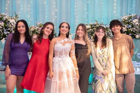 15 Anos da Debutante Maria Clara
Fotografia de 15 Anos
Fotografia de Debutante
Tabasco Produções
Espaço Rio Lounge
'