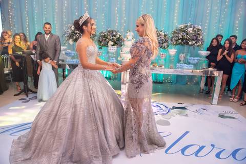 15 Anos da Debutante Maria Clara
Fotografia de 15 Anos
Fotografia de Debutante
Tabasco Produções
Espaço Rio Lounge
'