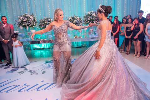 15 Anos da Debutante Maria Clara
Fotografia de 15 Anos
Fotografia de Debutante
Tabasco Produções
Espaço Rio Lounge
'