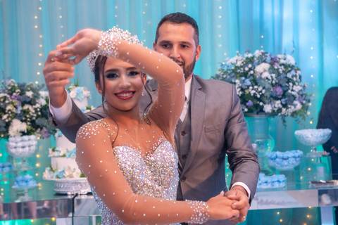 15 Anos da Debutante Maria Clara
Fotografia de 15 Anos
Fotografia de Debutante
Tabasco Produções
Espaço Rio Lounge
'