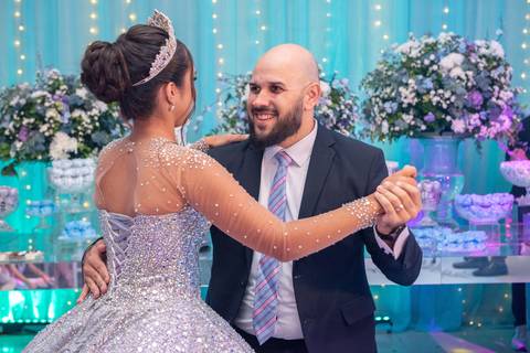 15 Anos da Debutante Maria Clara
Fotografia de 15 Anos
Fotografia de Debutante
Tabasco Produções
Espaço Rio Lounge
'