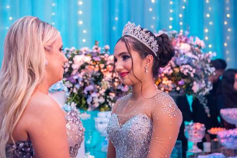 15 Anos da Debutante Maria Clara
Fotografia de 15 Anos
Fotografia de Debutante
Tabasco Produções
Espaço Rio Lounge
'