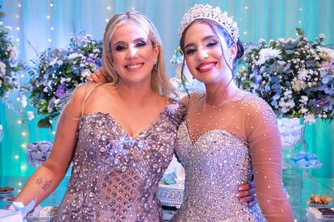 15 Anos da Debutante Maria Clara
Fotografia de 15 Anos
Fotografia de Debutante
Tabasco Produções
Espaço Rio Lounge
'