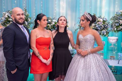 15 Anos da Debutante Maria Clara
Fotografia de 15 Anos
Fotografia de Debutante
Tabasco Produções
Espaço Rio Lounge
'