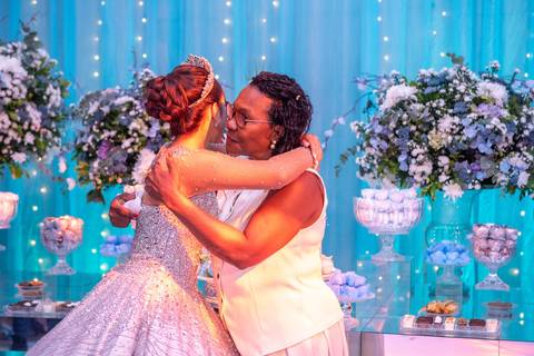 15 Anos da Debutante Maria Clara
Fotografia de 15 Anos
Fotografia de Debutante
Tabasco Produções
Espaço Rio Lounge
'