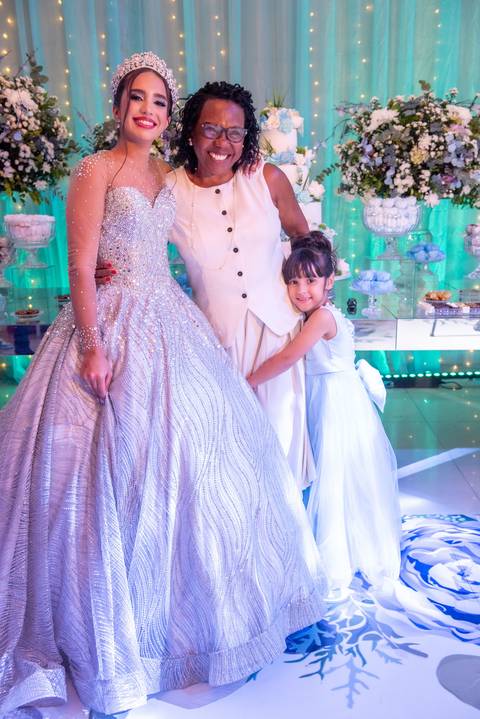 15 Anos da Debutante Maria Clara
Fotografia de 15 Anos
Fotografia de Debutante
Tabasco Produções
Espaço Rio Lounge
'