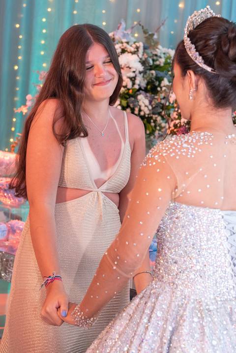 15 Anos da Debutante Maria Clara
Fotografia de 15 Anos
Fotografia de Debutante
Tabasco Produções
Espaço Rio Lounge
'