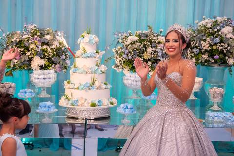 15 Anos da Debutante Maria Clara
Fotografia de 15 Anos
Fotografia de Debutante
Tabasco Produções
Espaço Rio Lounge
'