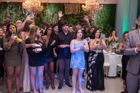 15 Anos da Debutante Maria Clara
Fotografia de 15 Anos
Fotografia de Debutante
Tabasco Produções
Espaço Rio Lounge
'