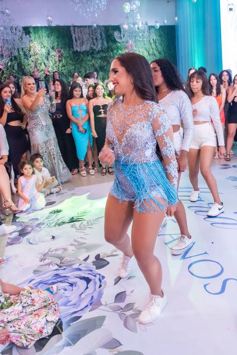 15 Anos da Debutante Maria Clara
Fotografia de 15 Anos
Fotografia de Debutante
Tabasco Produções
Espaço Rio Lounge
'