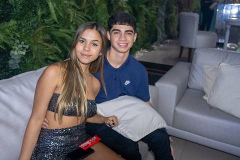 15 Anos da Debutante Maria Clara
Fotografia de 15 Anos
Fotografia de Debutante
Tabasco Produções
Espaço Rio Lounge
'