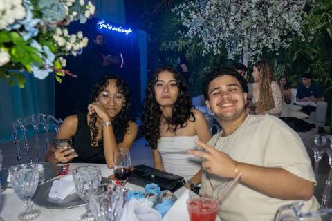 15 Anos da Debutante Maria Clara
Fotografia de 15 Anos
Fotografia de Debutante
Tabasco Produções
Espaço Rio Lounge
'