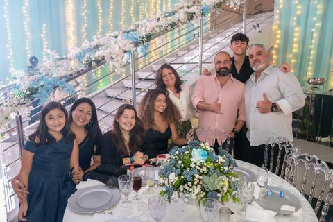 15 Anos da Debutante Maria Clara
Fotografia de 15 Anos
Fotografia de Debutante
Tabasco Produções
Espaço Rio Lounge
'