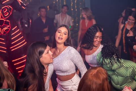 15 Anos da Debutante Maria Clara
Fotografia de 15 Anos
Fotografia de Debutante
Tabasco Produções
Espaço Rio Lounge
'