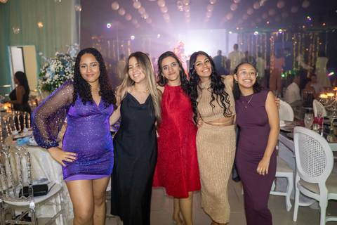 15 Anos da Debutante Maria Clara
Fotografia de 15 Anos
Fotografia de Debutante
Tabasco Produções
Espaço Rio Lounge
'