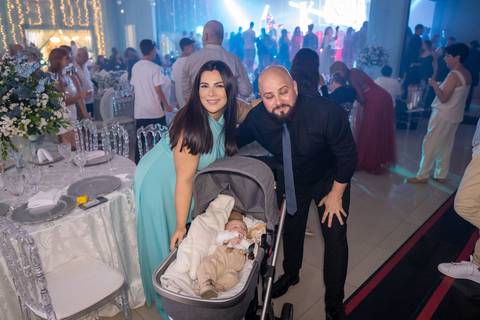 15 Anos da Debutante Maria Clara
Fotografia de 15 Anos
Fotografia de Debutante
Tabasco Produções
Espaço Rio Lounge
'