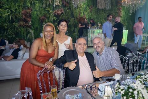 15 Anos da Debutante Maria Clara
Fotografia de 15 Anos
Fotografia de Debutante
Tabasco Produções
Espaço Rio Lounge
'