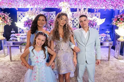 15 Anos da Sofia Dias
Fotografia de XV Anos
Fotógrafo Profissional Rio de Janeiro
Fotógrafo de Debutantes
Tabasco Produções'