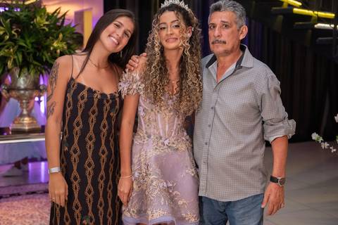 15 Anos da Sofia Dias
Fotografia de XV Anos
Fotógrafo Profissional Rio de Janeiro
Fotógrafo de Debutantes
Tabasco Produções'