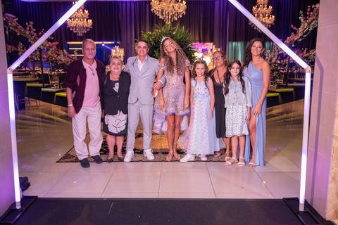 15 Anos da Sofia Dias
Fotografia de XV Anos
Fotógrafo Profissional Rio de Janeiro
Fotógrafo de Debutantes
Tabasco Produções'